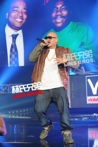 T.I., Diddy, 50 Cent和Wiz Khalifa等在2012 BET嘻哈颁奖典礼演出 (照片)