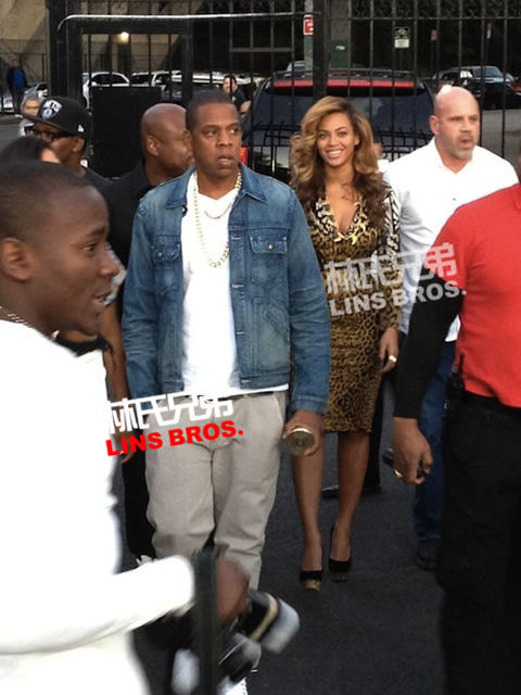 Jay Z和妻子Beyoncé在纽约夏日胜地开Party (照片)