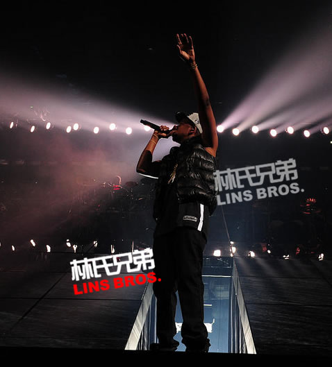 Jay Z在NBA纽约布鲁克林网队球馆Barclays中心举行演唱会 带出Biggie (照片)