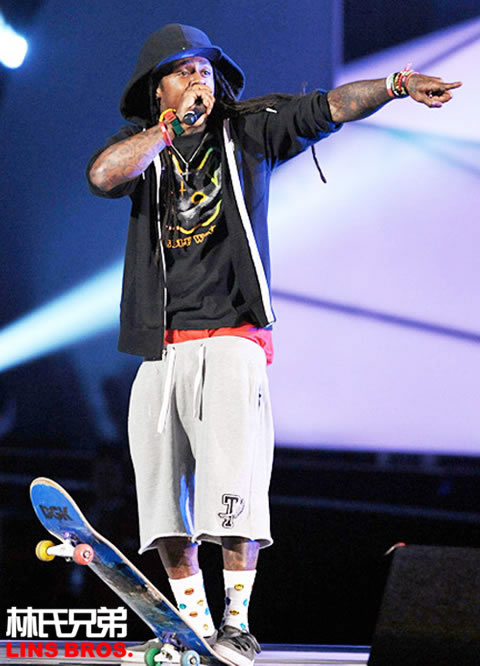 Lil Wayne在2012 MTV VMAs颁奖典礼彩排现场 (照片)