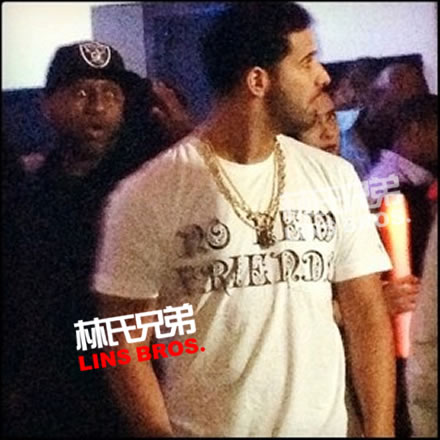 Drake继续庆祝26岁生日 在亚特兰大Party (照片)
