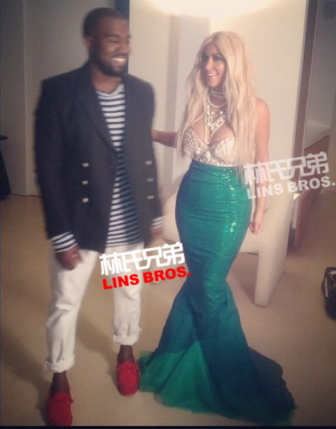 Kim Kardashian卡戴珊分享和男友Kanye West万圣节装扮 (照片)