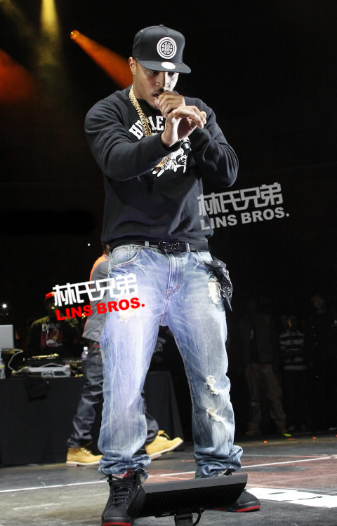 T.I.和Usher在 Powerhouse 2012 演出 (照片)