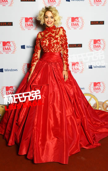 Rita Ora和Alicia Keys等在2012 MTV EMA红地毯 (照片)