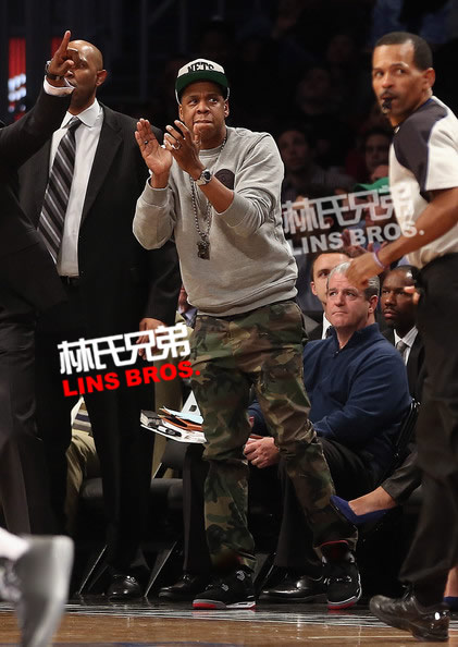 Jay-Z与妻子Beyoncé观看纽约两支NBA球队尼