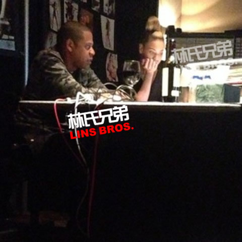 Beyonce与老公Jay Z在录音室里工作 (照片)