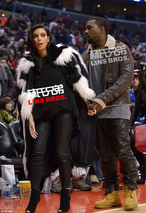 Kanye West & 怀孕女友Kim K.卡戴珊拒绝孩子出生首张照片$300万美元报价