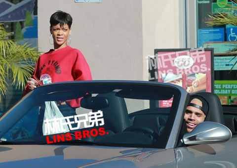 Rihanna和Chris Brown在洛杉矶新年第一次一起出游 (照片)