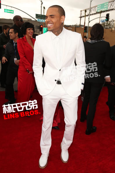 Chris Brown, Frank Ocean 等在2013年格莱美颁奖典礼红地毯 Pt.1 (照片)