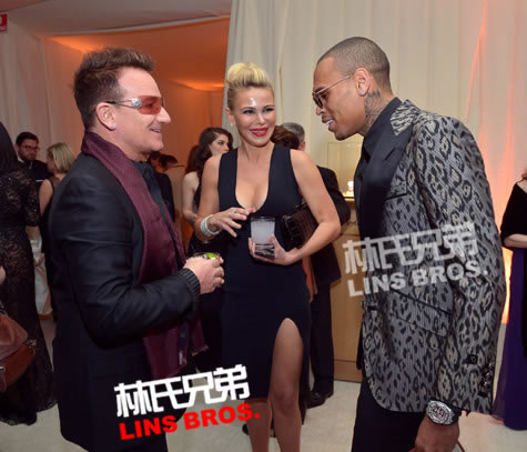 Chris Brown遇到U2乐队领袖Bono, Nicki Minaj遇到卡戴珊 (照片)