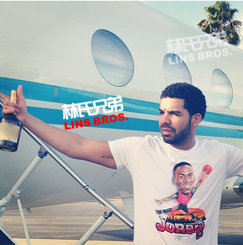 Diddy和Drake各自展示他们私人飞机 Drizzy穿乔丹T Shirt (照片)