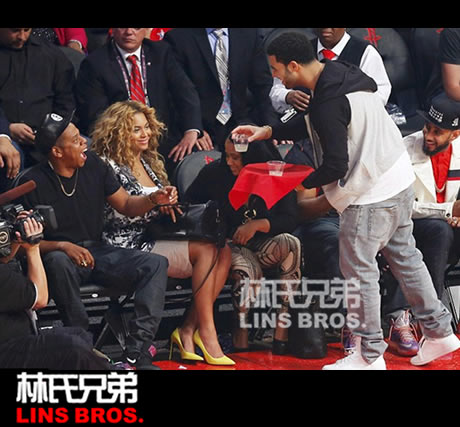 Drake绅士为Jay Z和Beyonce夫妇送上茶水 (照片)