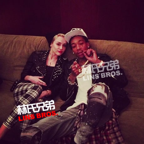 Miley Cyrus和Wiz Khalifa录音室录歌 (照片)
