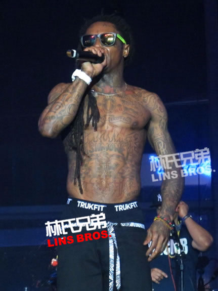 Lil Wayne在家乡Madden Bowl XIX活动演出 (照片)