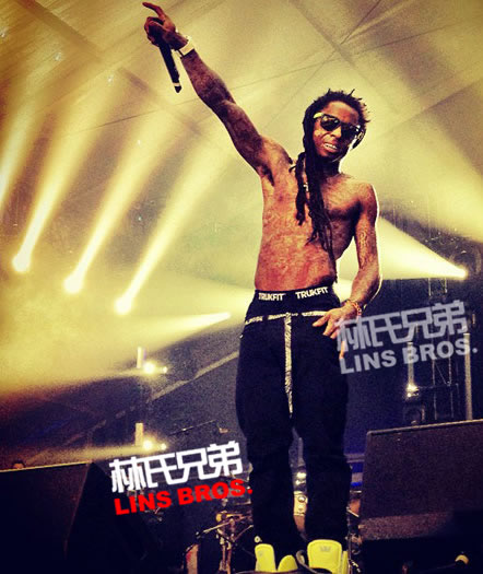 Lil Wayne在家乡Madden Bowl XIX活动演出 (照片)