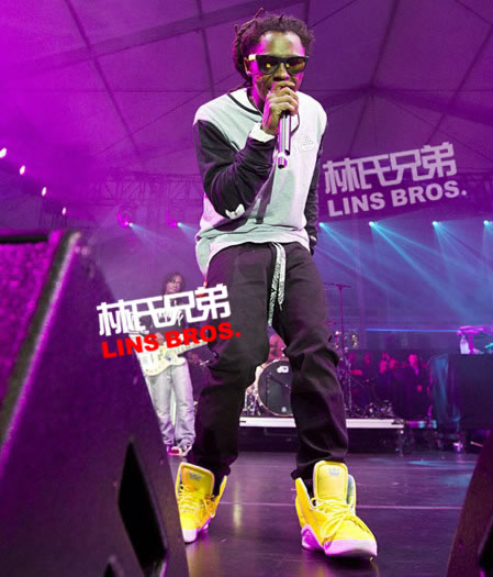 Lil Wayne在家乡Madden Bowl XIX活动演出 (照片)