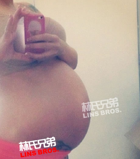 Wiz Khalifa未婚妻Amber Rose分享怀孕肚子照片