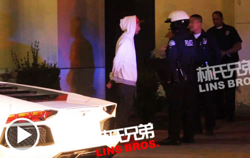 Tyga与警察对峙...输了..他的无牌照蓝博基尼跑车被拖走扣留 (视频)