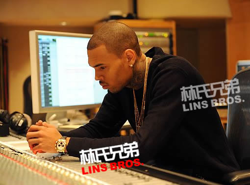 Chris Brown宣布新专辑名字“X”，透露2首新歌名字和第一单曲Fine China细节 