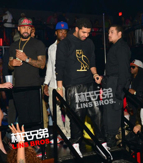 Drake在夏洛特夜店洒下$5万美元Pt.2  Meek Mill也加入 (照片)