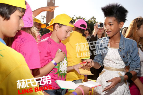 Willow & Jaden Smith, Nick Cannon出席2013 KIDS CHOICE AWARDS (8张照片)