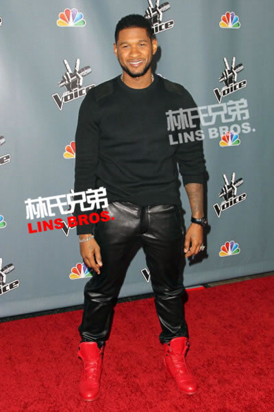 Usher作为新评委出席The Voice选秀节目首映 (4张照片)