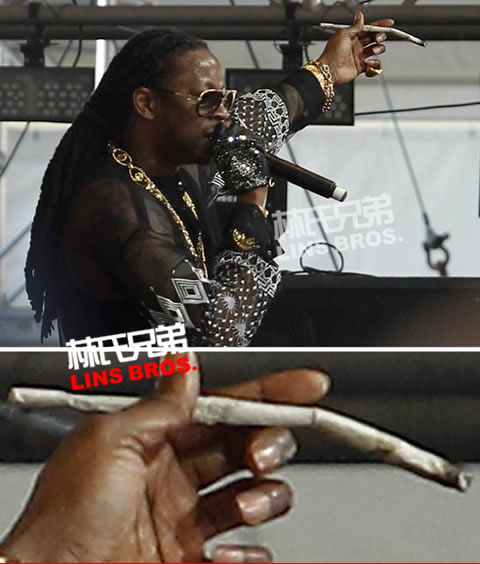 加长版!! 2 Chainz在世界大麻日4月20日拿出“加长版”大麻烟吸食 (照片)
