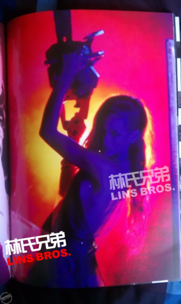 Rihanna的Diamonds世界巡回演唱会纪念册 (16张照片)