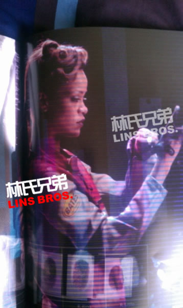 Rihanna的Diamonds世界巡回演唱会纪念册 (16张照片)