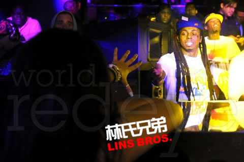 Lil Wayne在迈阿密STORY夜店Party..庆祝兄弟Meek Mill生日 (Pt.2/15张照片)