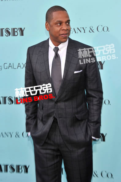 西装领带..Jay Z出席新电影了不起的盖茨比The Great Gatsby首映 (12张照片)