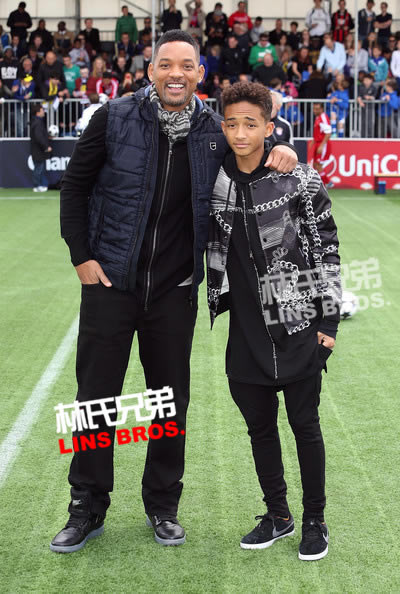 Will Smith和儿子Jaden一起在欧洲冠军联赛节日上罚点球 (20张照片)