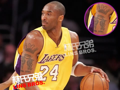 康复中的NBA巨星科比 Kobe Bryant展示最新纹身 (2张照片)