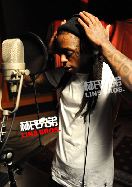 因为临时增加歌曲Lil Wayne推迟新Mixtape：Dedication 5, 现场录制歌曲 (2部视频)