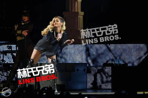 Rihanna的Diamonds世界巡回演出来到欧洲..第一站在西班牙 (26张照片)