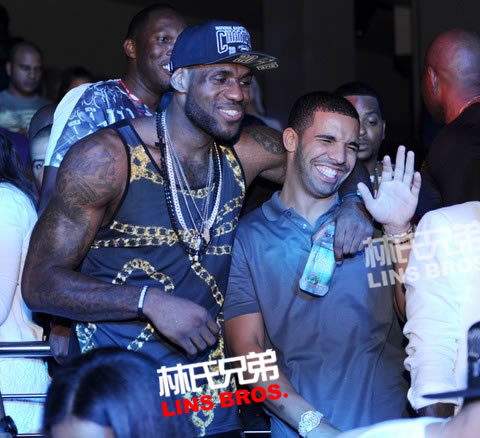 赢了! 韦德, 詹姆斯, 波什等迈阿密总冠军球员与Drake在迈阿密Party庆祝 (13张照片)
