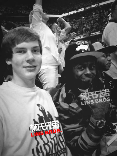 Lil Wayne忍不住去看迈阿密热火Vs.步行者东部决赛..不支持迈阿密 (6张照片)