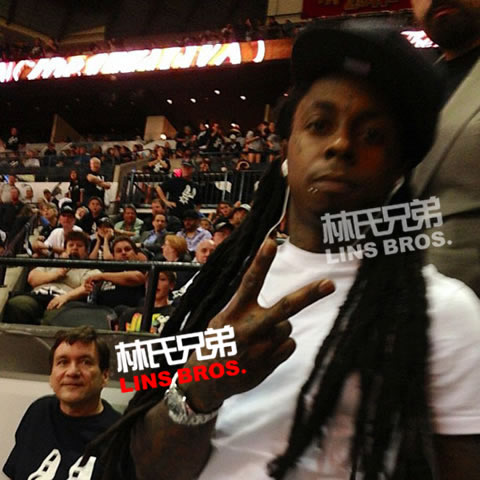 篮球是Weezy的生命..Lil Wayne观看马刺队Vs.热火队NBA总决赛第5场比赛 (11张照片)