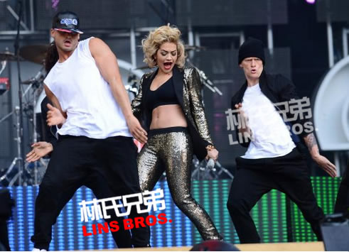 Beyonce, Jay Z, Jennifer Lopez, Rita Ora等在Chime for Change演唱会 (21张照片)