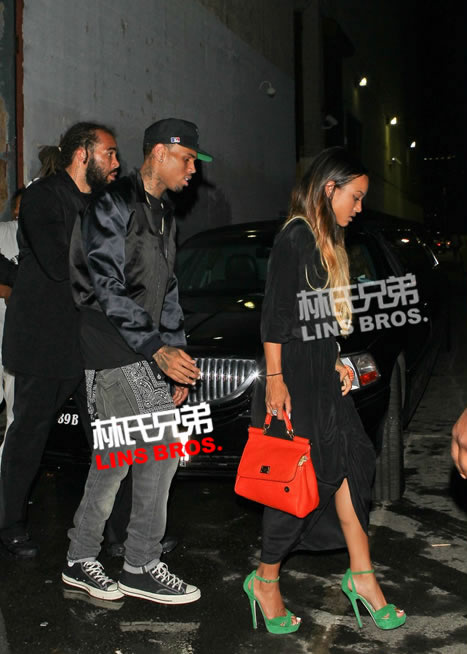 Chris Brown与他的爱人Karreuche Tran在2013 BET Awards After Party (7张照片)