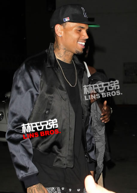 Chris Brown与他的爱人Karreuche Tran在2013 BET Awards After Party (7张照片)