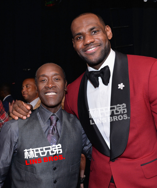 当篮球巨星勒布朗遇到Diddy..更多Game, Snoop, 韦德和美女明星们在ESPY典礼 (20张照片)