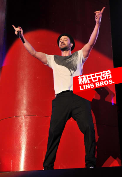 Jay Z 和Justin Timberlake 启动多伦多演唱会..最大牌的粉丝也到现场 (6张照片)