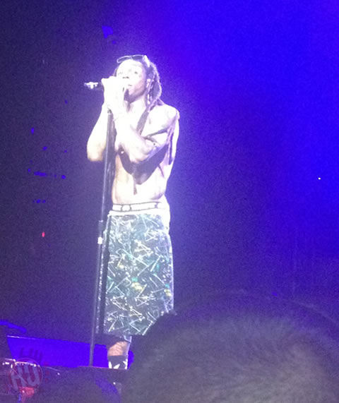 Lil Wayne与好兄弟T.I.在夏洛特举行America’s Most Wanted演唱会 (10张照片)