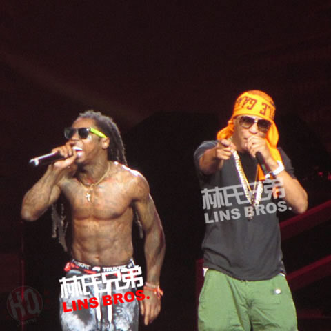 T.I., Lil Wayne, Timbaland, 肯杨·马丁等迈阿密庆祝T.I.妻子Tiny生日 (11张照片)