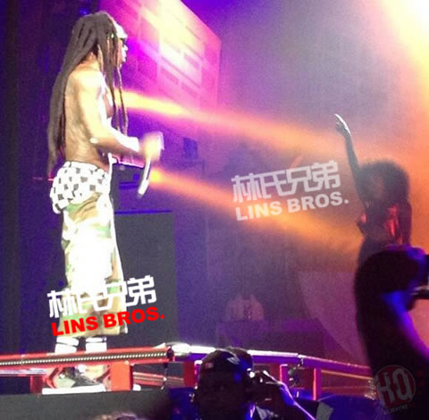 Lil Wayne在田纳西州举行America’s Most Wanted演唱会 (Pt.2/16张照片)