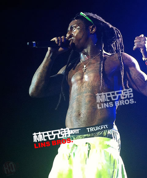 Lil Wayne和T.I.在匹兹堡举行America’s Most Wanted演唱会 (16张照片)