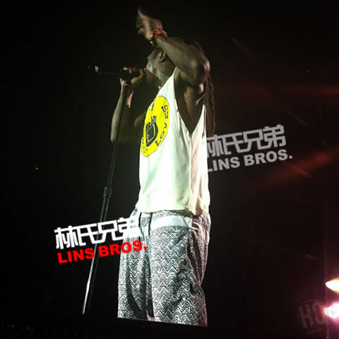 Lil Wayne和T.I.在匹兹堡举行America’s Most Wanted演唱会 (16张照片)