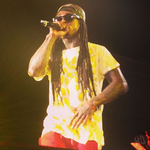 太火了! 到处开演唱会..Lil Wayne和T.I., 2 Chainz在奥斯汀举行演唱会 (14张照片)