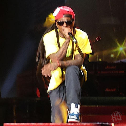 每位巨星的演唱会就像马拉松.. Lil Wayne和T.I.在波士顿举行巡回演唱会 (12张照片)